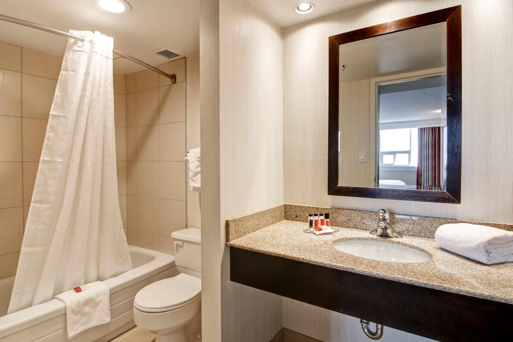 Edmonton Inn And Conference Centre Esterno foto