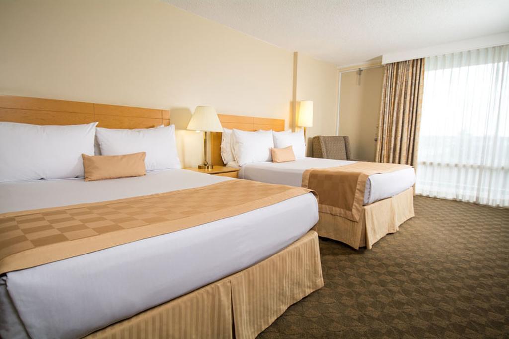 Edmonton Inn And Conference Centre Esterno foto