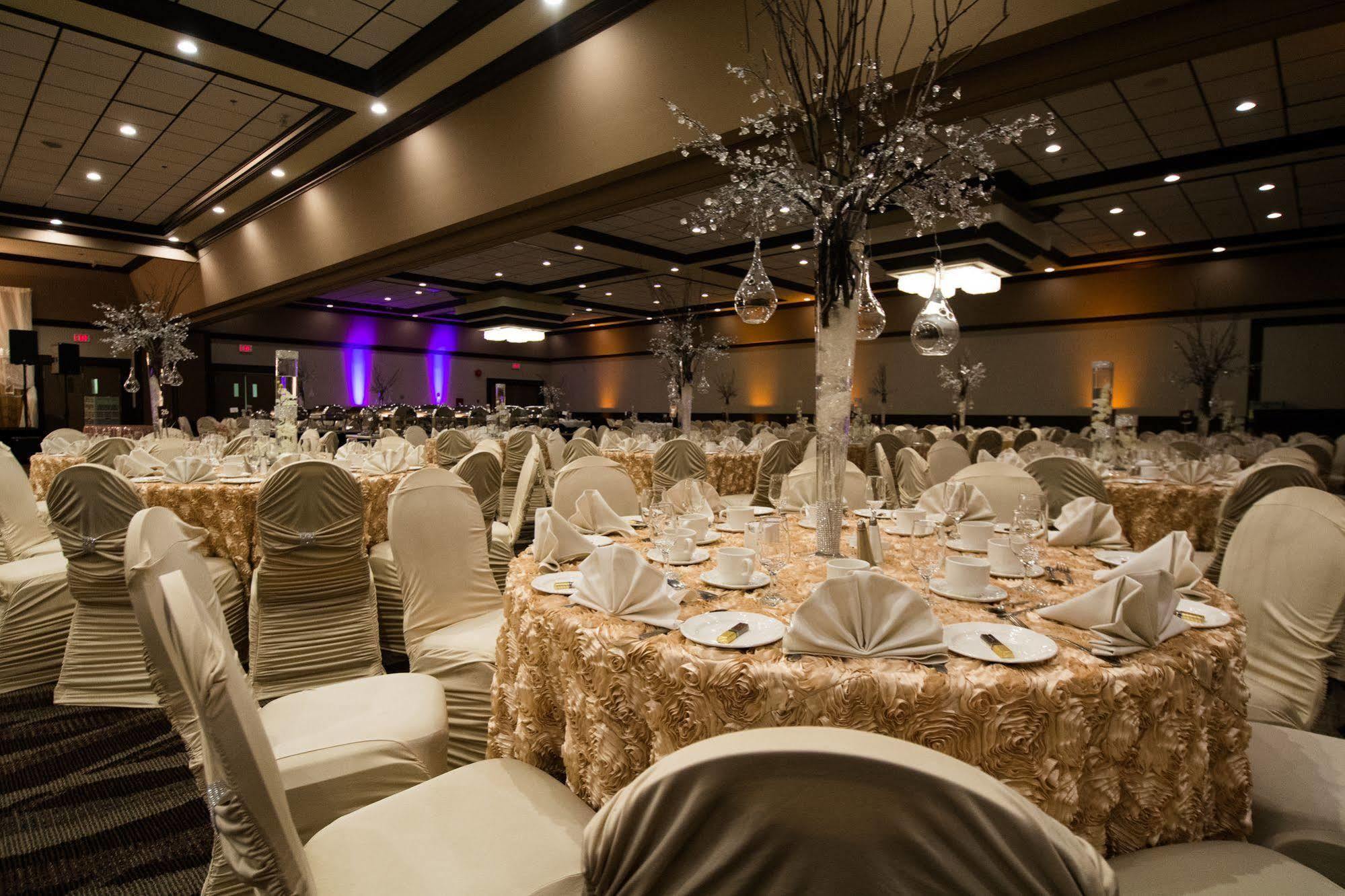 Edmonton Inn And Conference Centre Esterno foto